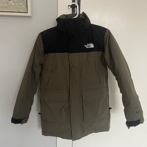 The North Face McMurdo - Kids - Black and Olive Jacket